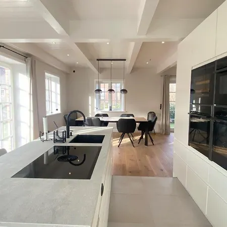 Reethues Oevenum- Klassik Trifft Auf Moderne Holiday home *