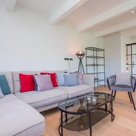 Reethues Oevenum- Klassik Trifft Auf Moderne Holiday home Oevenum